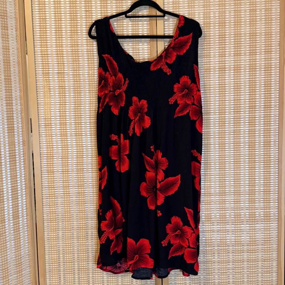 Aloha Hut Hawaii Smocked‎ Hibiscus Floral Midi Dress Black Red Rayon One Size